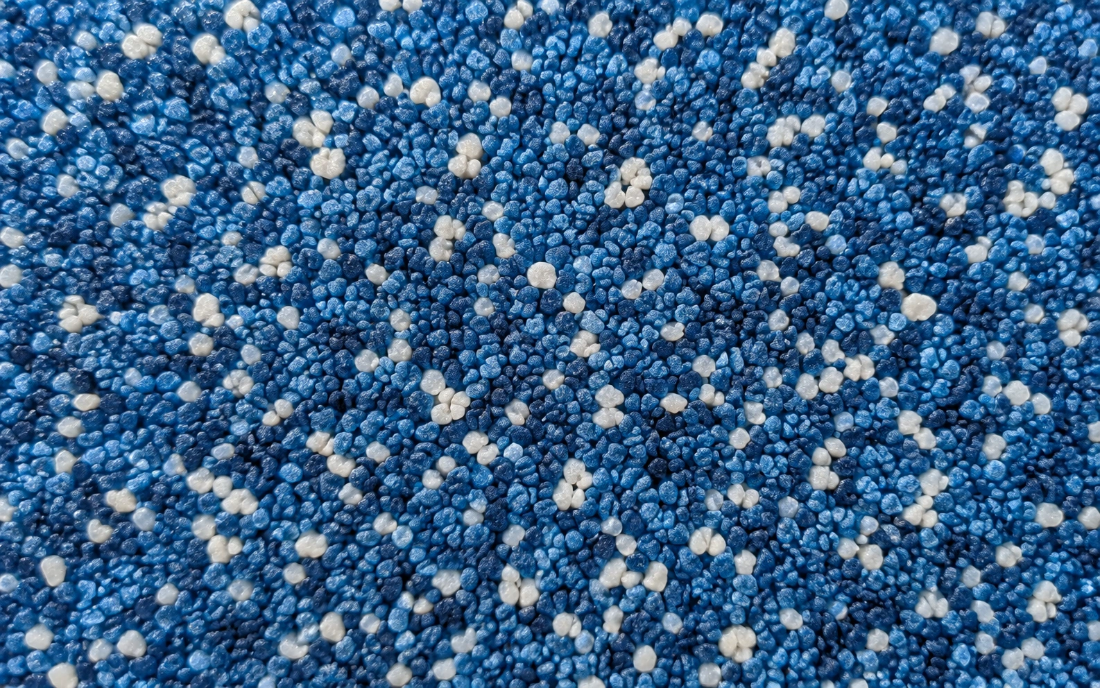 Détail de grains bleu & blanc.